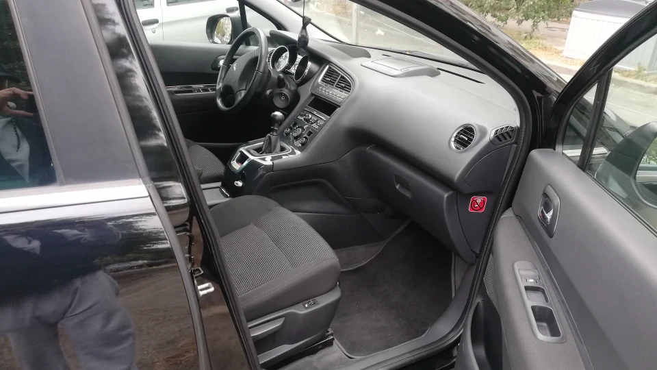 Peugeot 5008 3