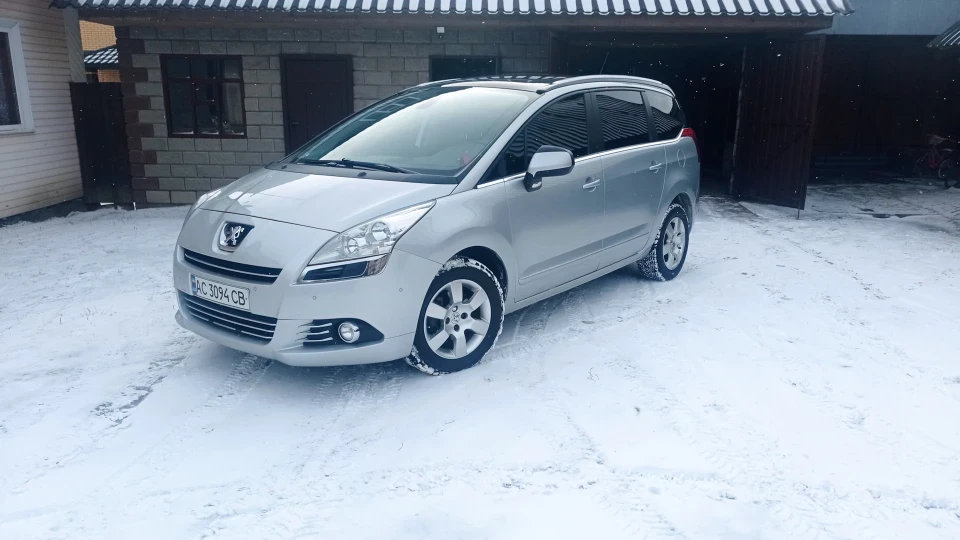 Peugeot 5008