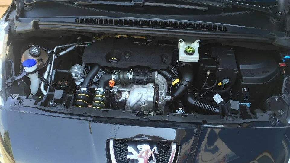 Peugeot 5008 2