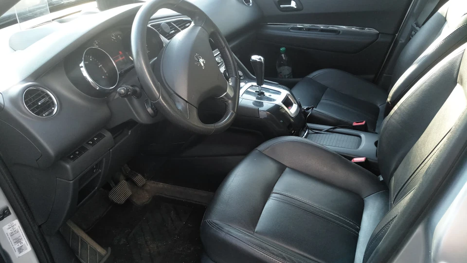 Peugeot 5008 1.6 eHDI 2