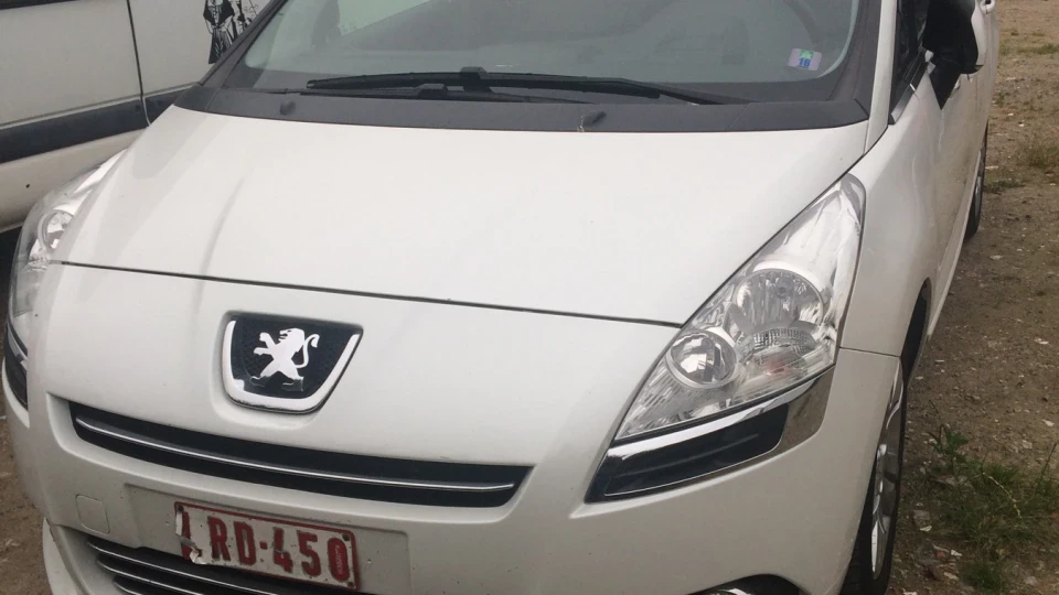 Peugeot 5008 2.0 турбо 163 к.с. 5
