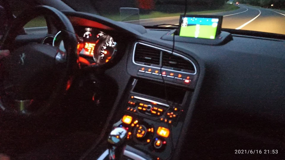 Peugeot 5008 Французька Істеричка 2