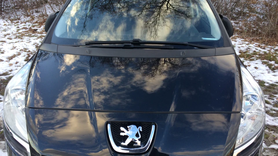 Peugeot 5008 PERLA NERA 1.6