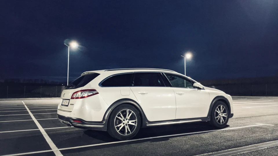 Peugeot 508 SW 508 RXH 2.0 HDi FAP