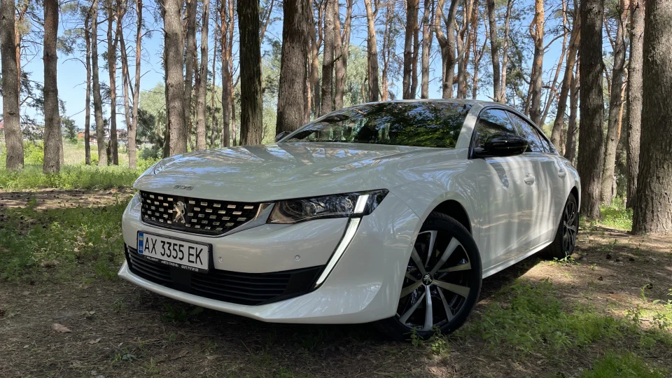 Peugeot 508 GT-Line WHITE PEARL 2