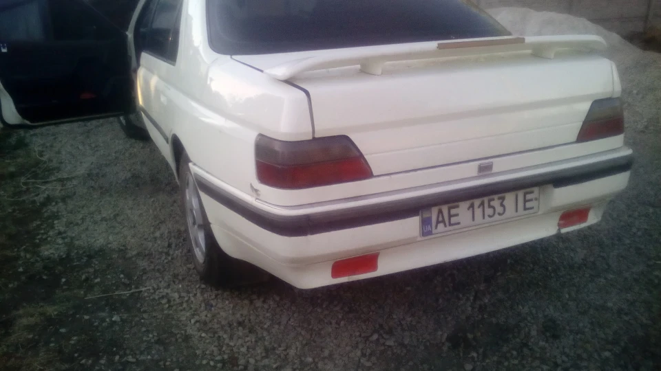Peugeot 605 2
