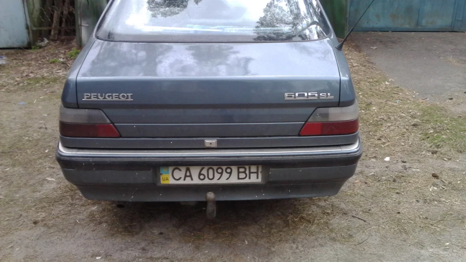 Peugeot 605