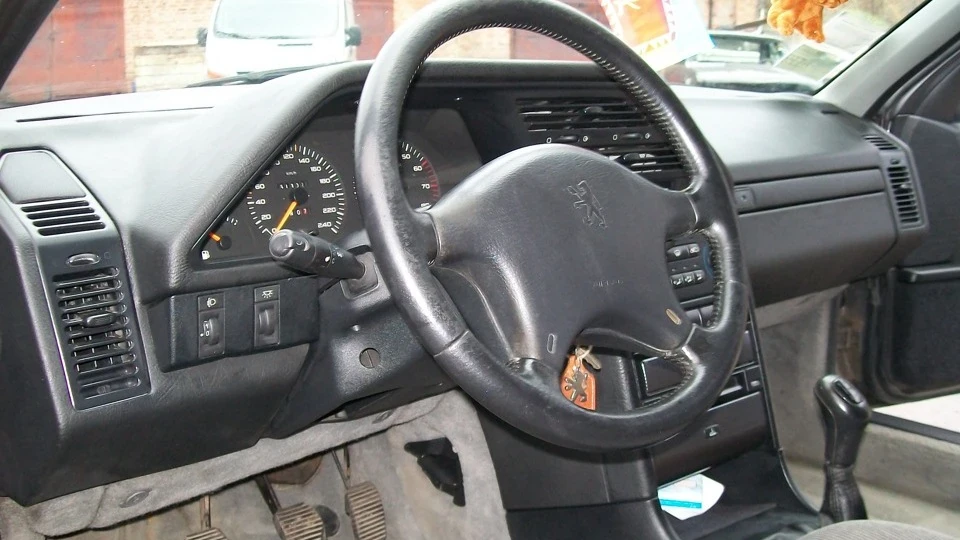 Peugeot 605 5