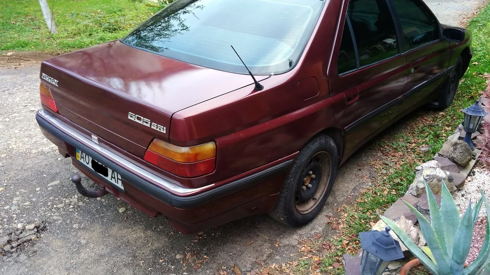 Peugeot 605 5