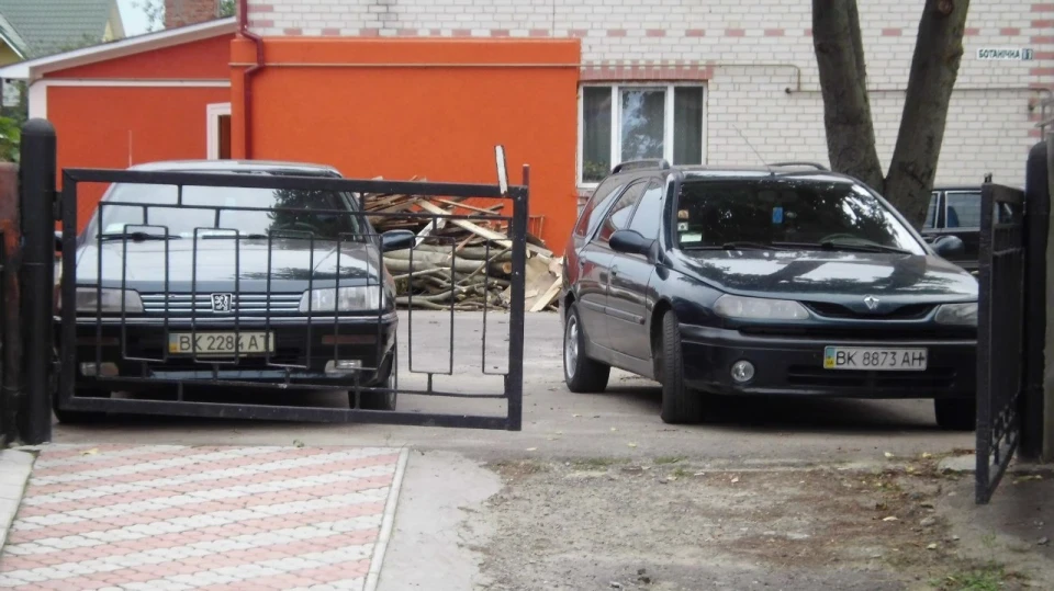 Peugeot 605 2