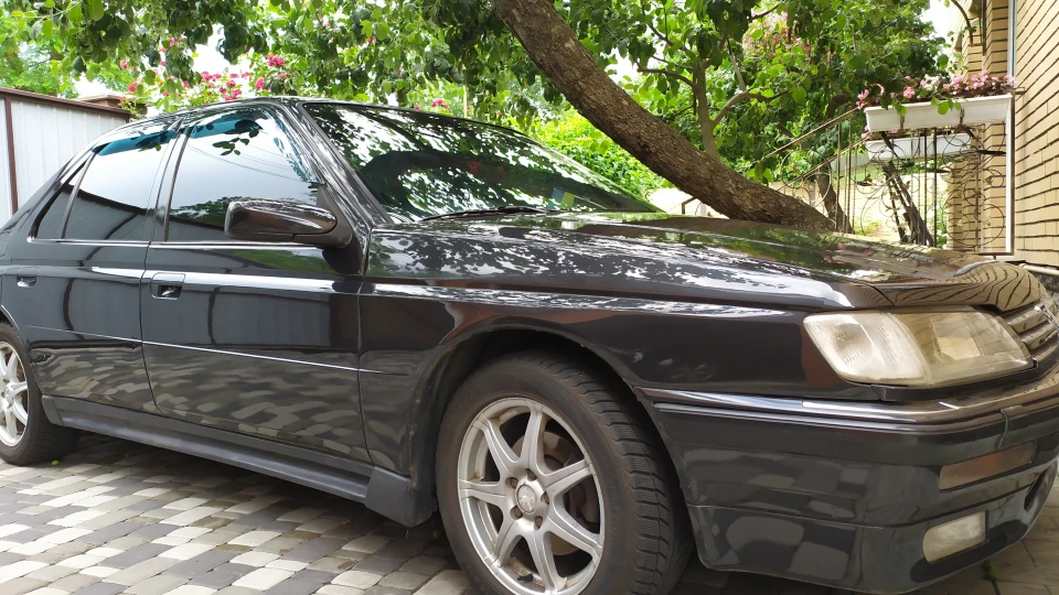 Peugeot 605 2
