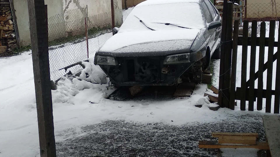 Peugeot 605