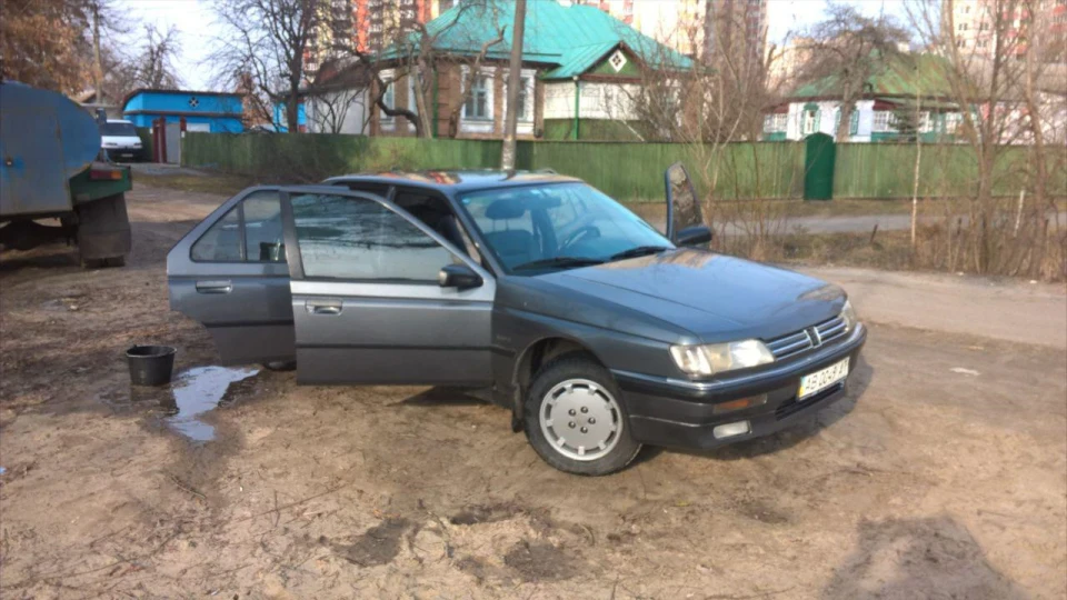 Peugeot 605 2