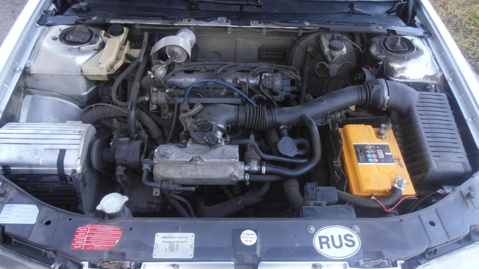Peugeot 605 2.0 16 клапанник 2