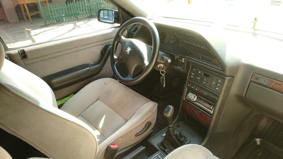 Peugeot 605 2.1 турбо 4