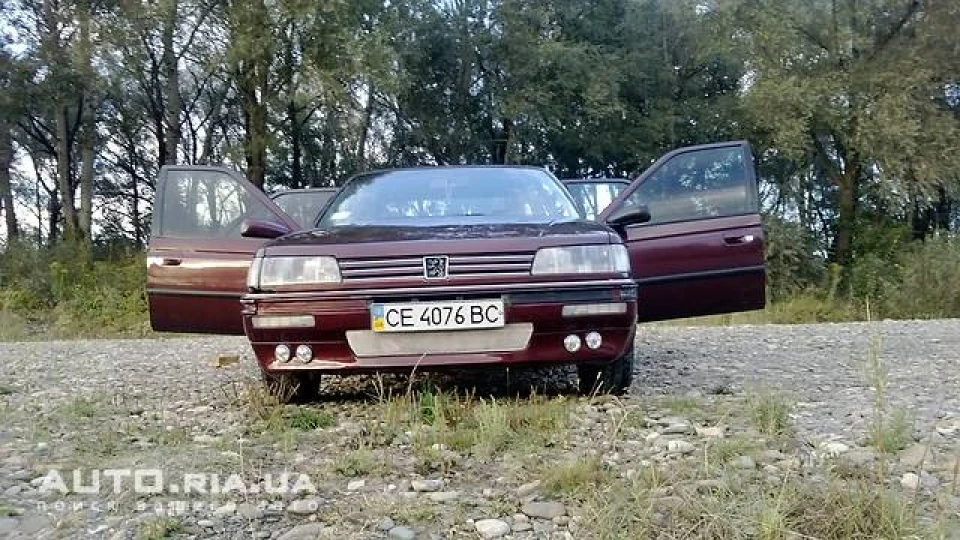 Peugeot 605 3.0 i SR 4