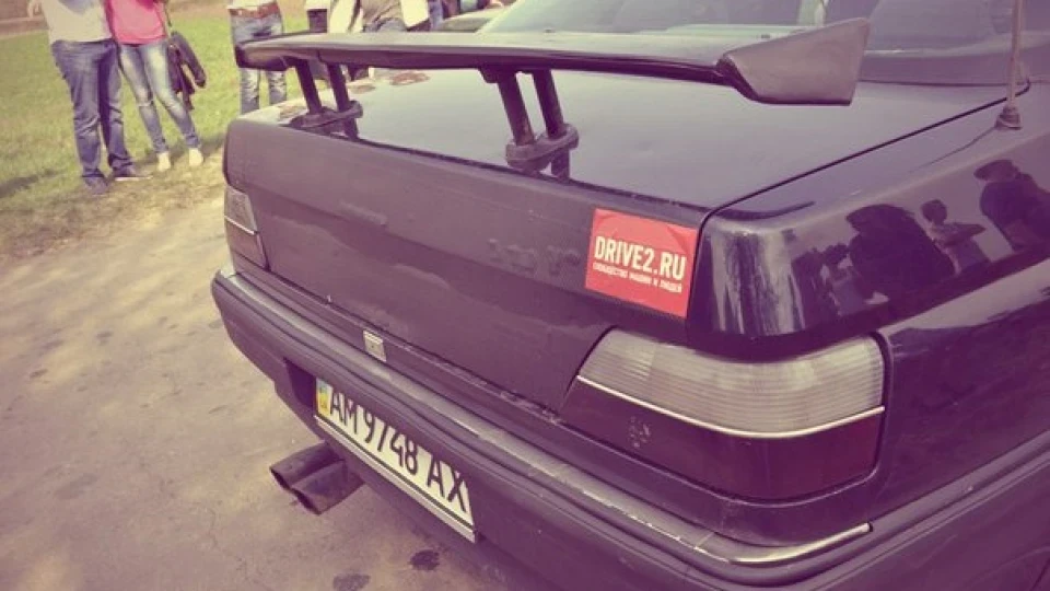 Peugeot 605 3.0 v6 sv 2