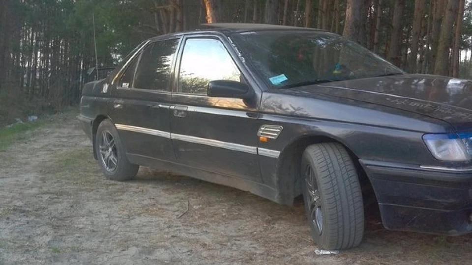 Peugeot 605 3.0 v6 sv 3