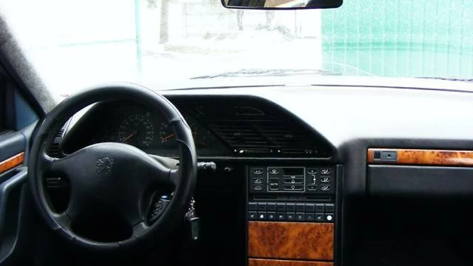 Peugeot 605 3.0 2