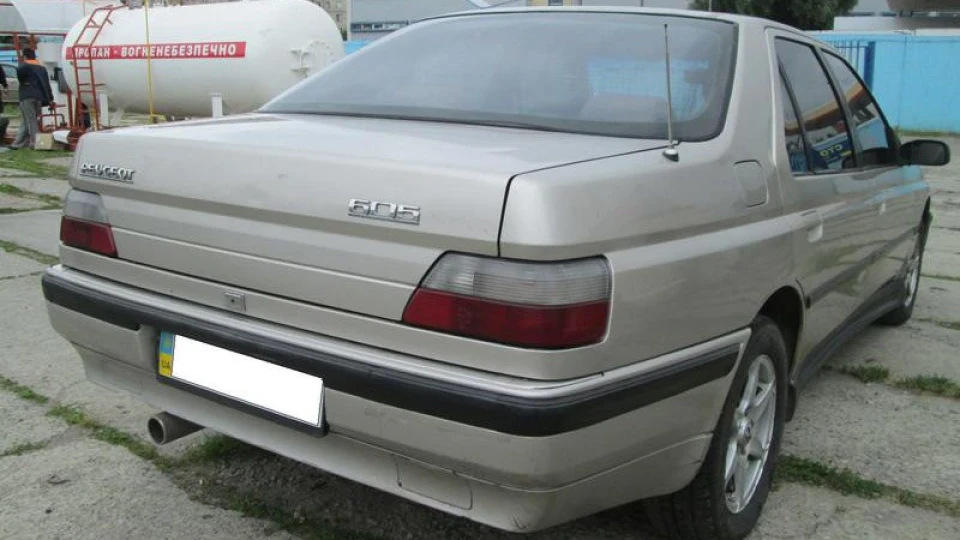 Peugeot 605 3.0