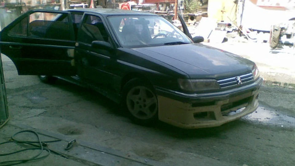 Peugeot 605 3.0V6. 12V 4