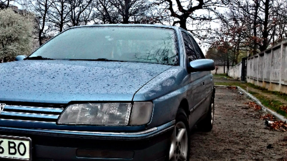 Peugeot 605 Blue limited