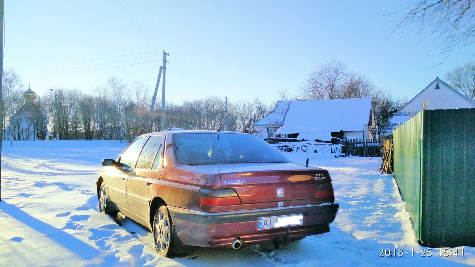 Peugeot 605 червоний,2.0,8кл.вже 16 3