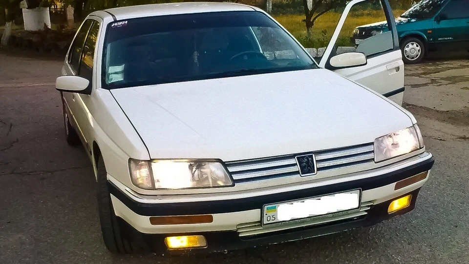 Peugeot 605 SV 3.0 2