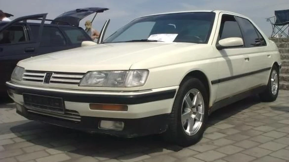 Peugeot 605 SV 3.0 3
