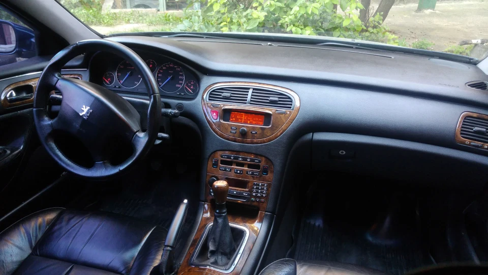 Peugeot 607 2.2 16V.
