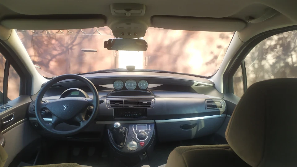 Peugeot 807 2.0 (143к.с.) Бензин/Газ 5