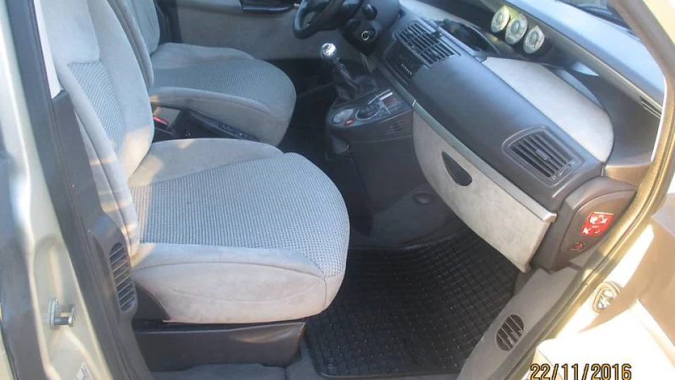 Peugeot 807 2.2 HDI 4