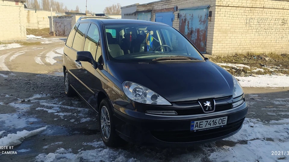 Peugeot 807 Limousine 2.2hdi 3
