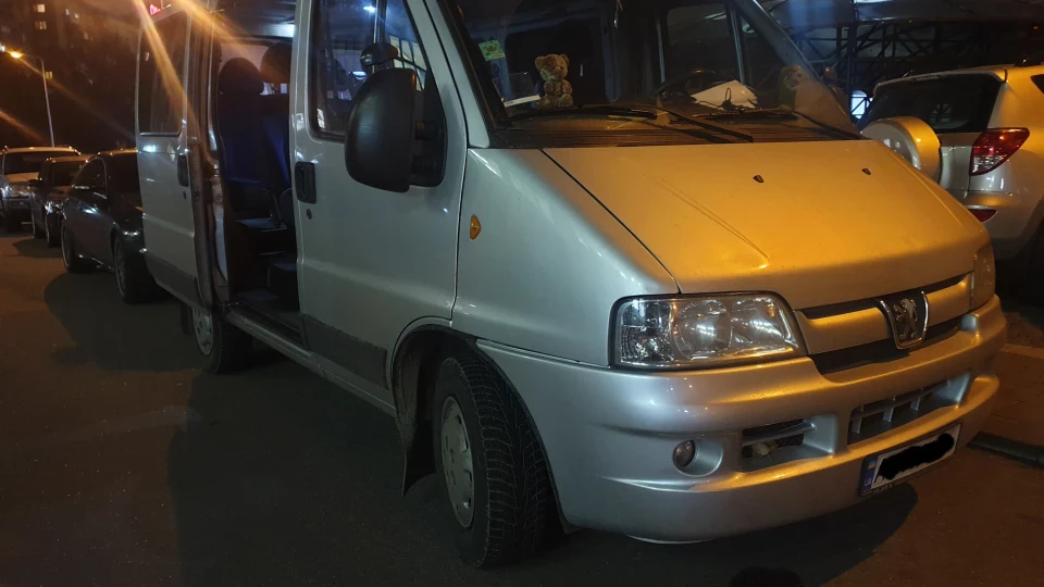 Peugeot Boxer 2.0i бешзин 2