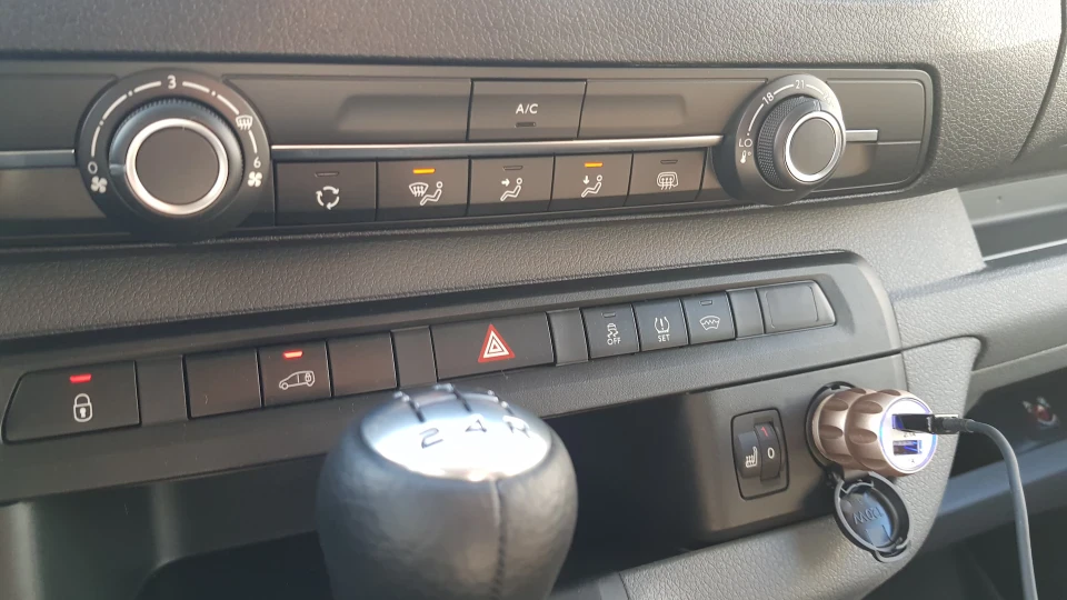 Peugeot Expert 4