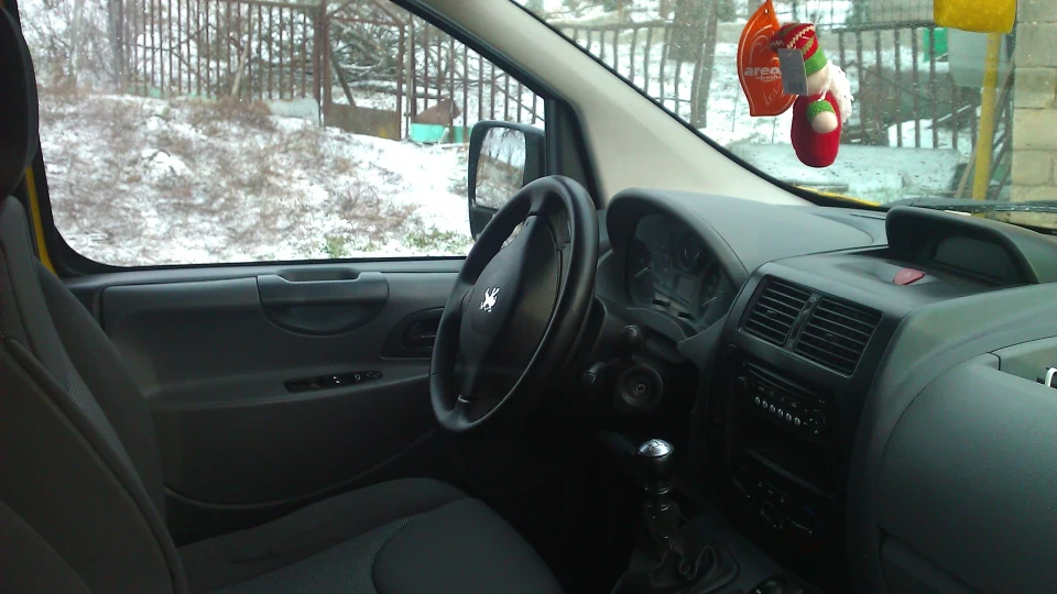 Peugeot Expert 5