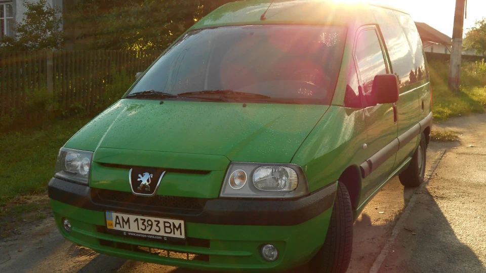 Peugeot Expert 5