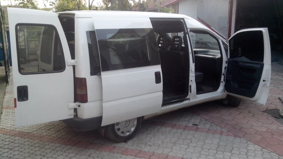 Peugeot Expert 2