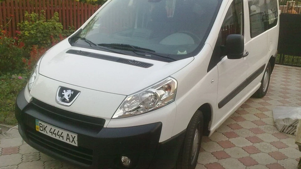 Peugeot Expert 2.0 HDI Білий лев 2