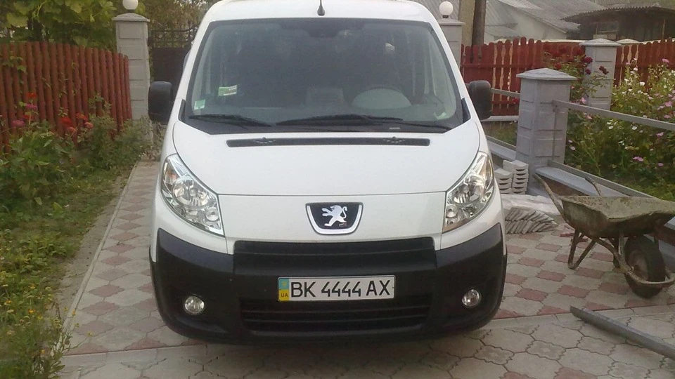 Peugeot Expert 2.0 HDI Білий лев 3