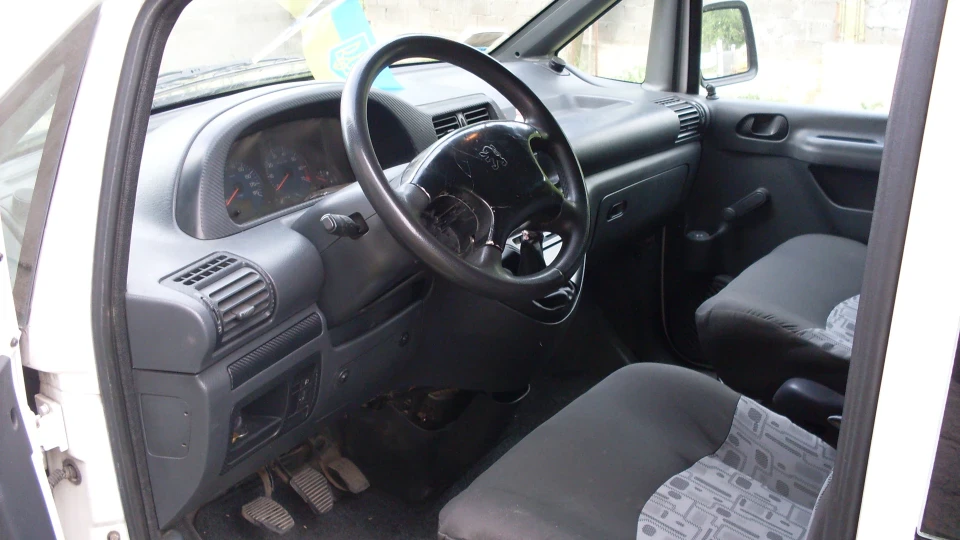 Peugeot Expert 2.0 HDI РАКЕТА 3