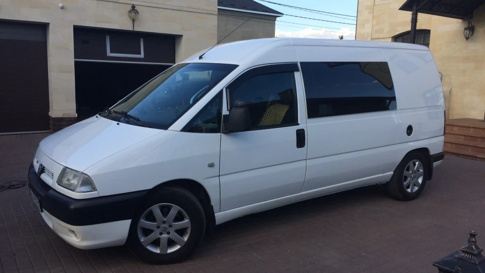 Peugeot Expert 2.0 HDI 2