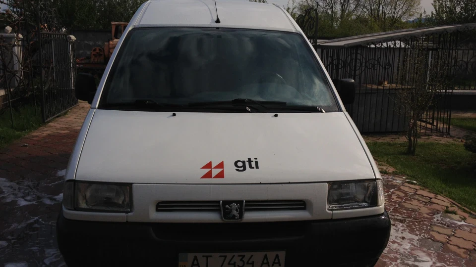 Peugeot Expert Білий 1,9D 5