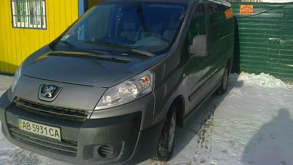 Peugeot Expert Лев