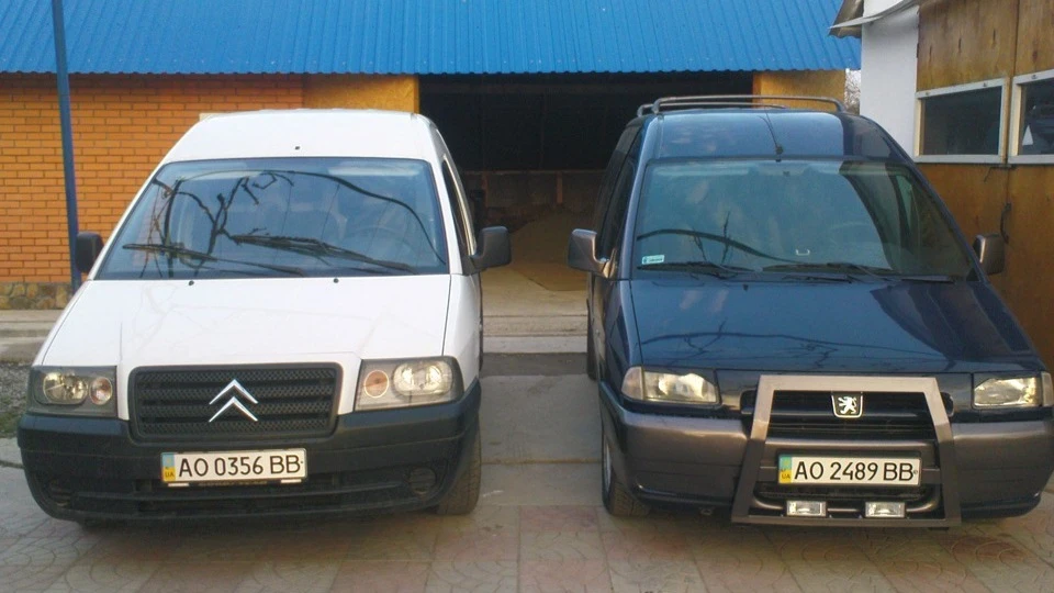 Peugeot Expert LONG and MAXIMALL 230...