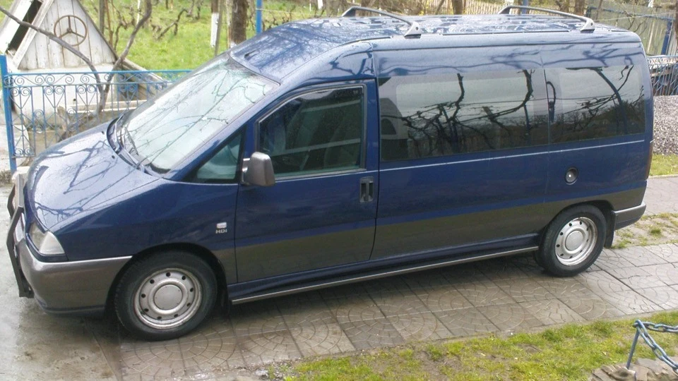 Peugeot Expert LONG and MAXIMALL 230... 2