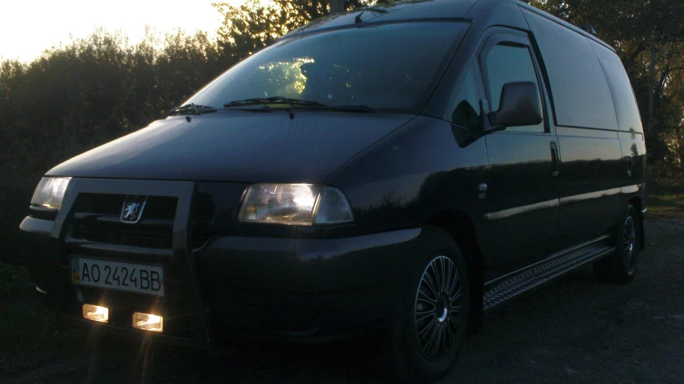 Peugeot Expert LONG and MAXIMALL 230... 3