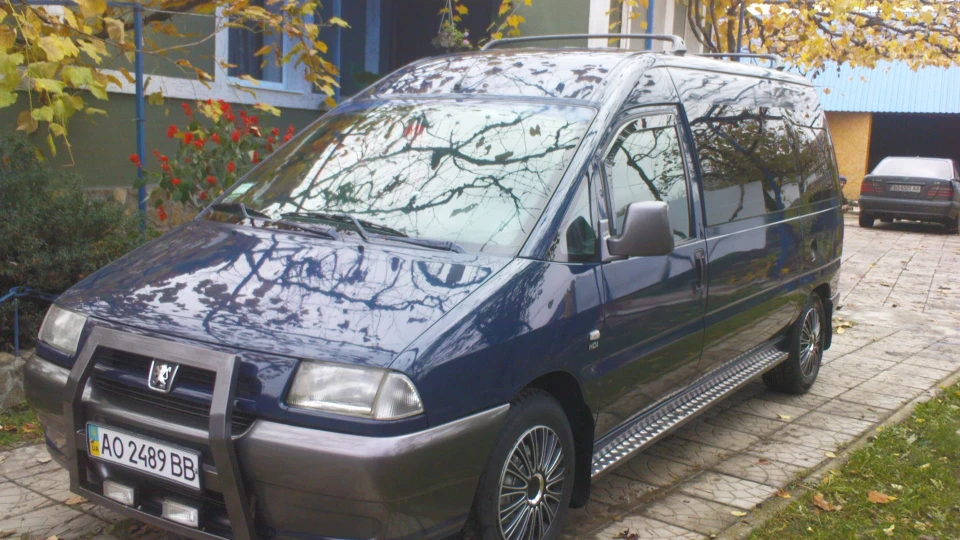 Peugeot Expert LONG and MAXIMALL 230... 5