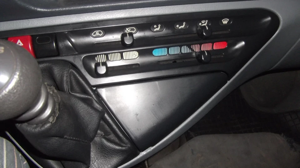 Peugeot Expert сірий металік 3
