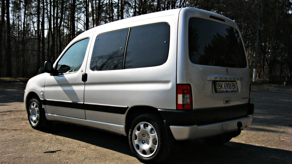 Peugeot Partner 4